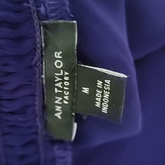 Ann Taylor factory royal blue 3/4 sleeve blouse, high neck, peek-a-boo, sz M - Picture 6 of 7